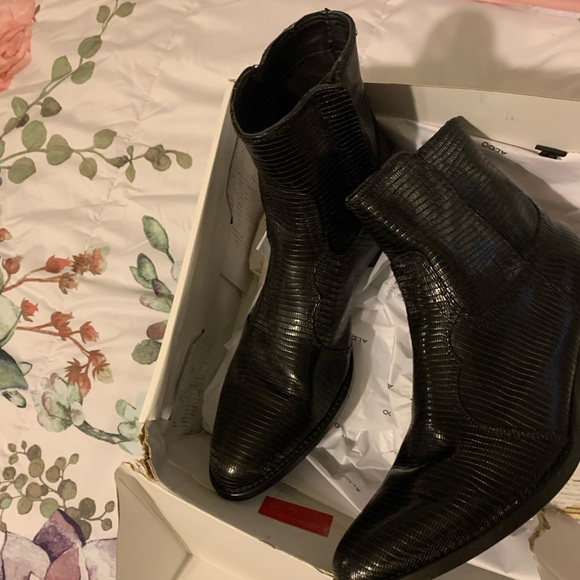 Aldo boots -Forienn - Picture 7 of 7